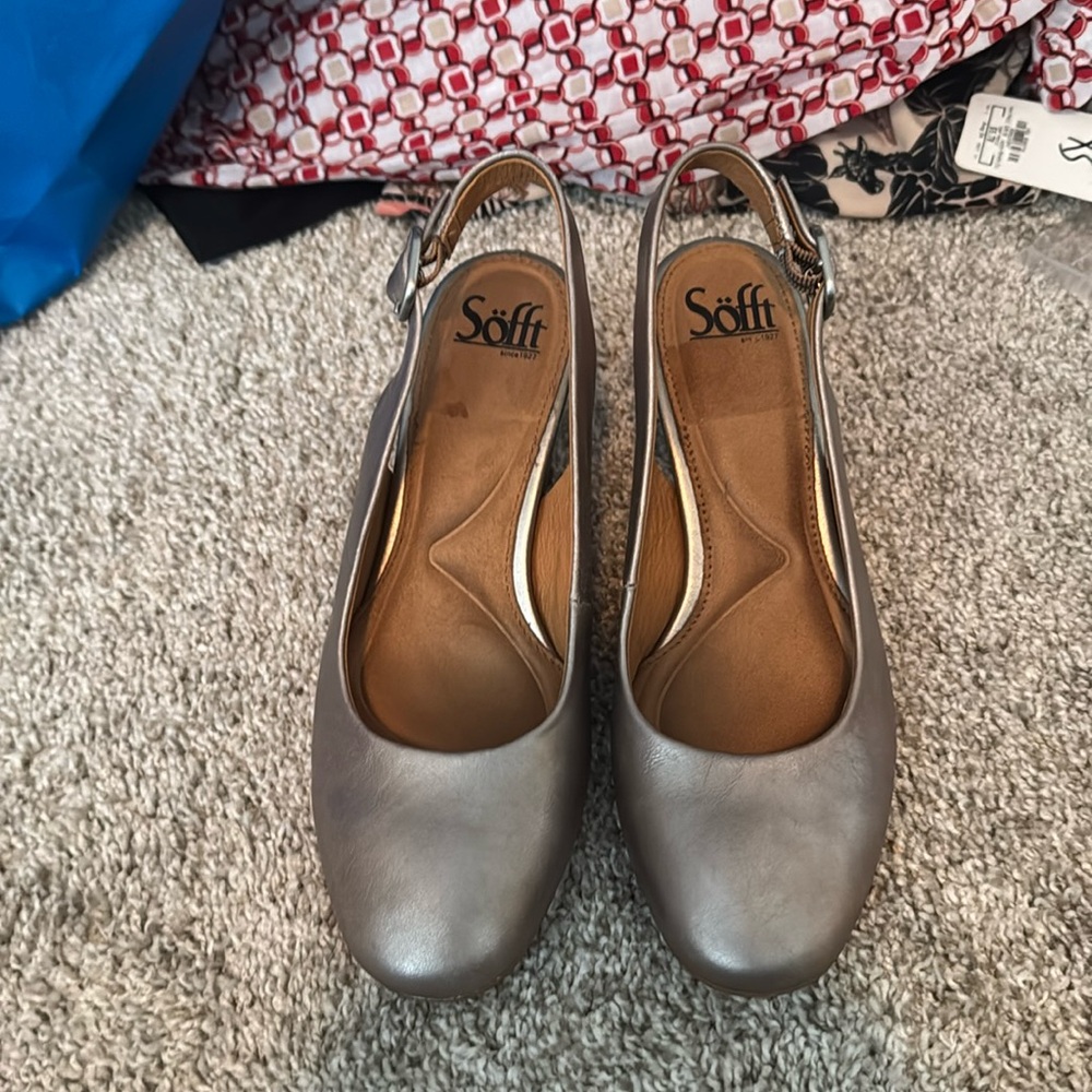 Sofft Slingback - pewter - NEW- Never Worn!